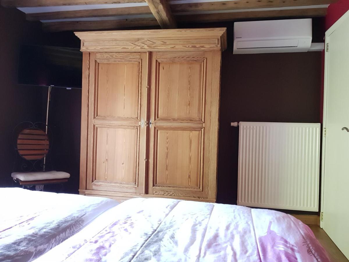 Gite Au Coeur De Champlon Bagian luar foto