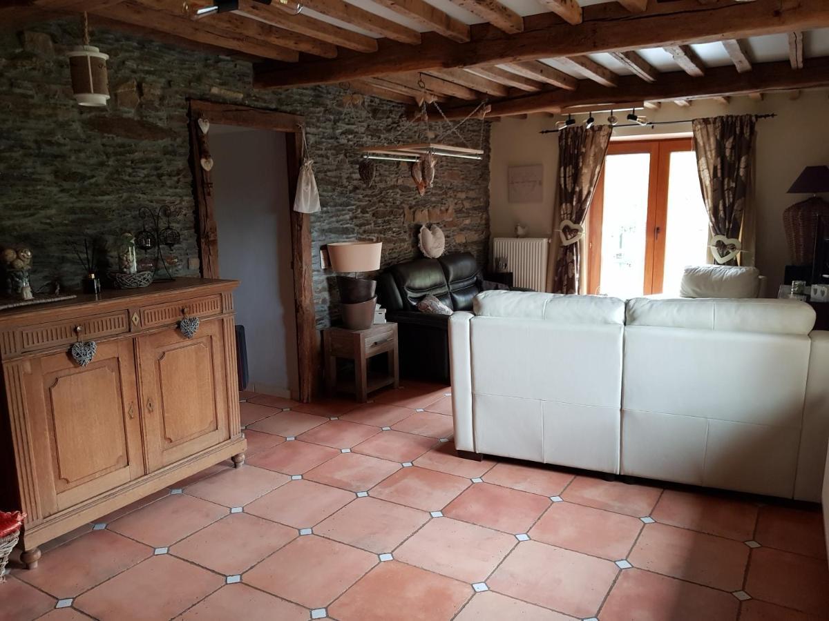 Gite Au Coeur De Champlon Bagian luar foto