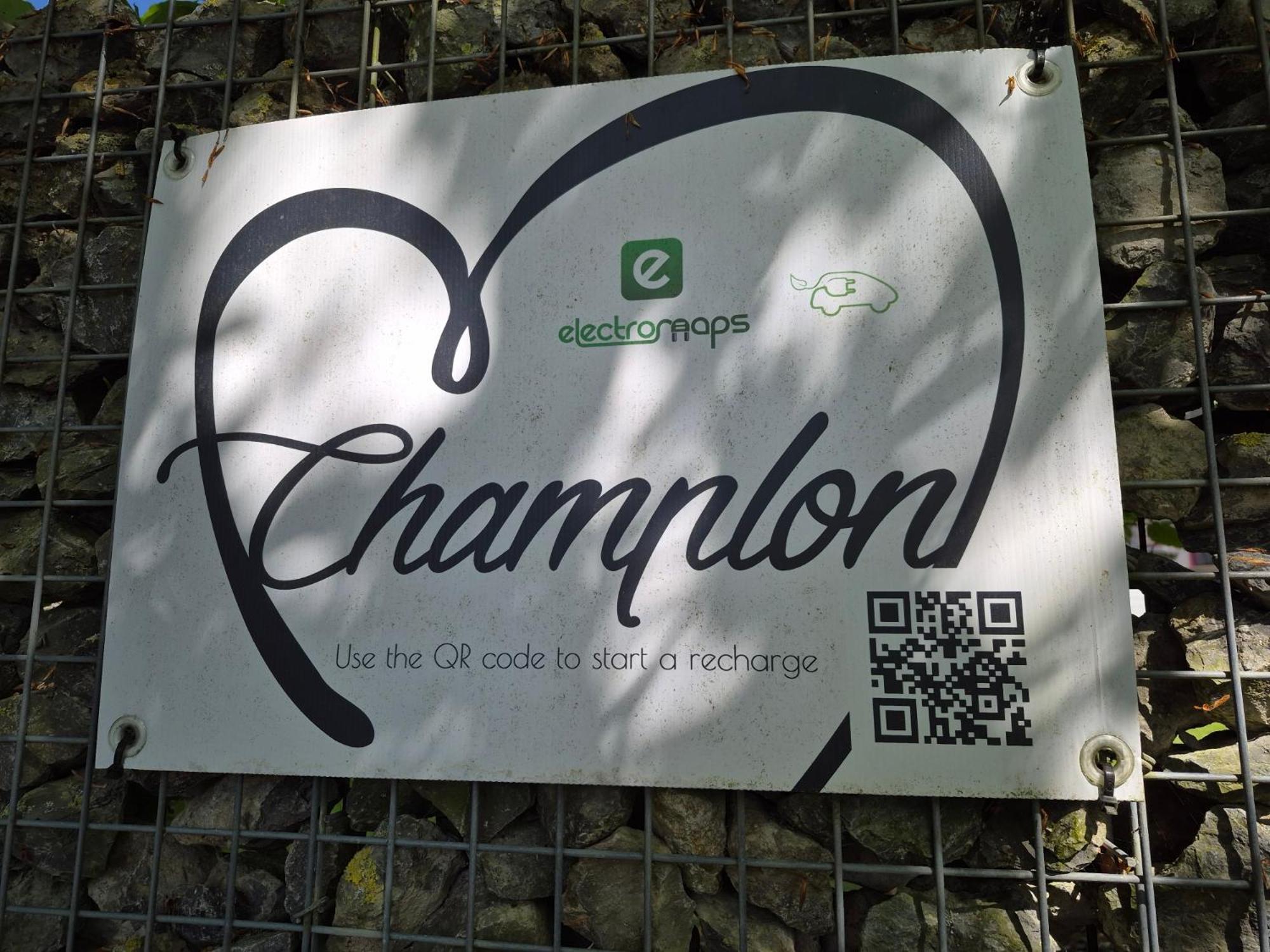 Gite Au Coeur De Champlon Bagian luar foto